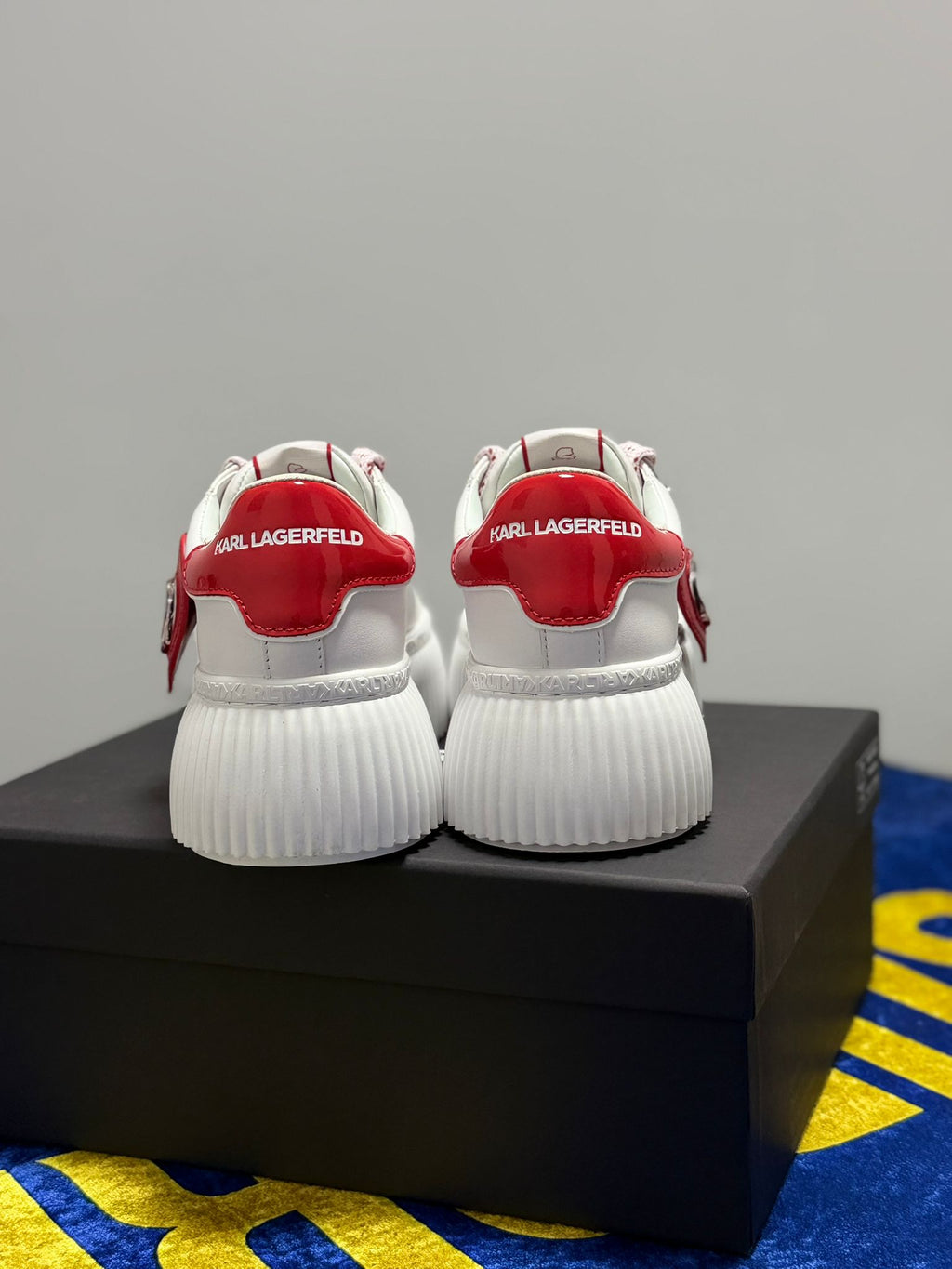 Karl Lagerfeld KREEPER LO Valentine White - Pandantiv Inimă Roșie