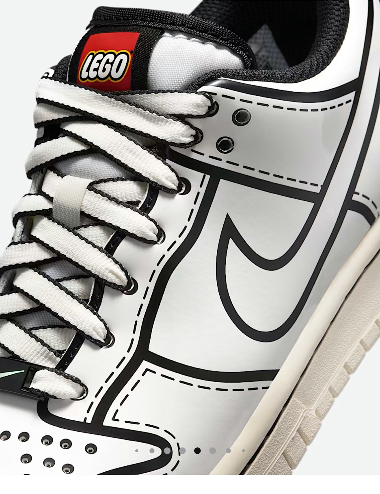 Nike Dunk Low x LEGO®
