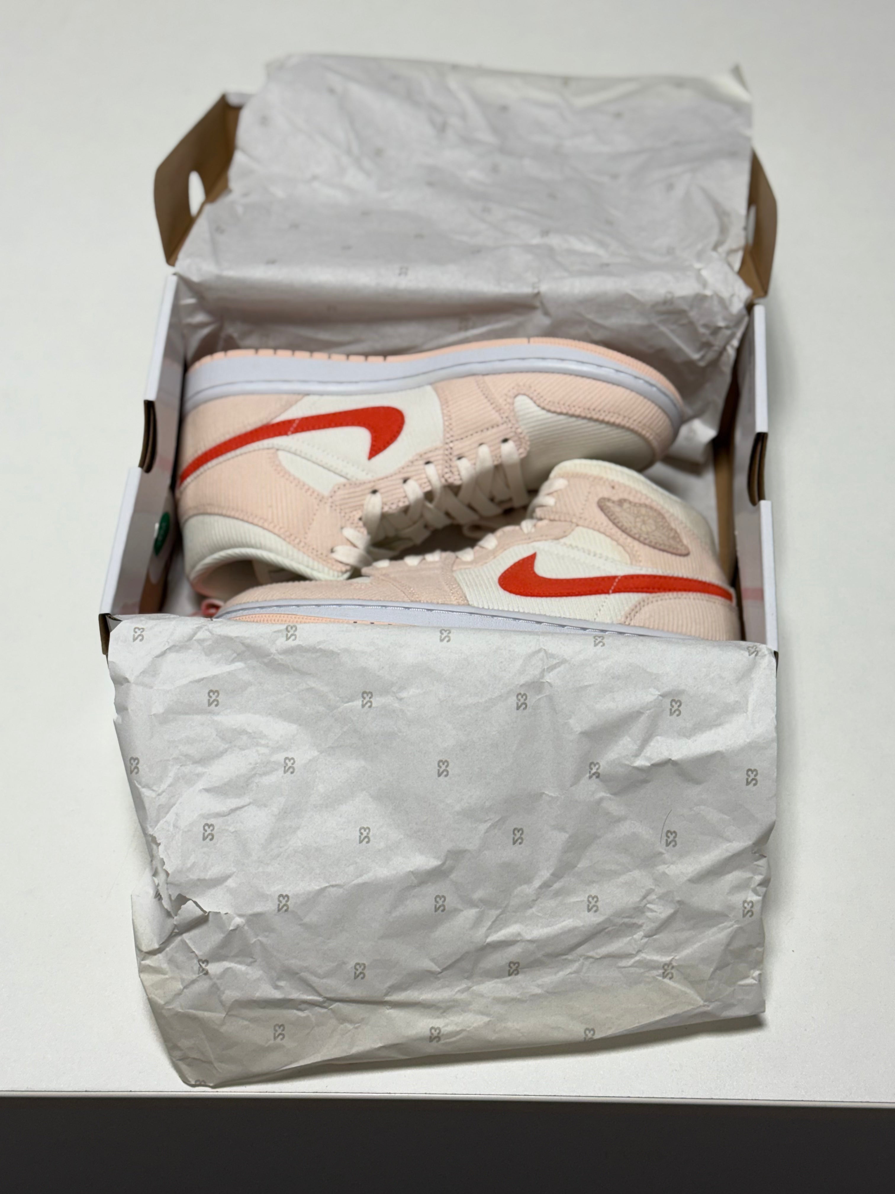 Air Jordan 1 Mid SE 'Corduroy'