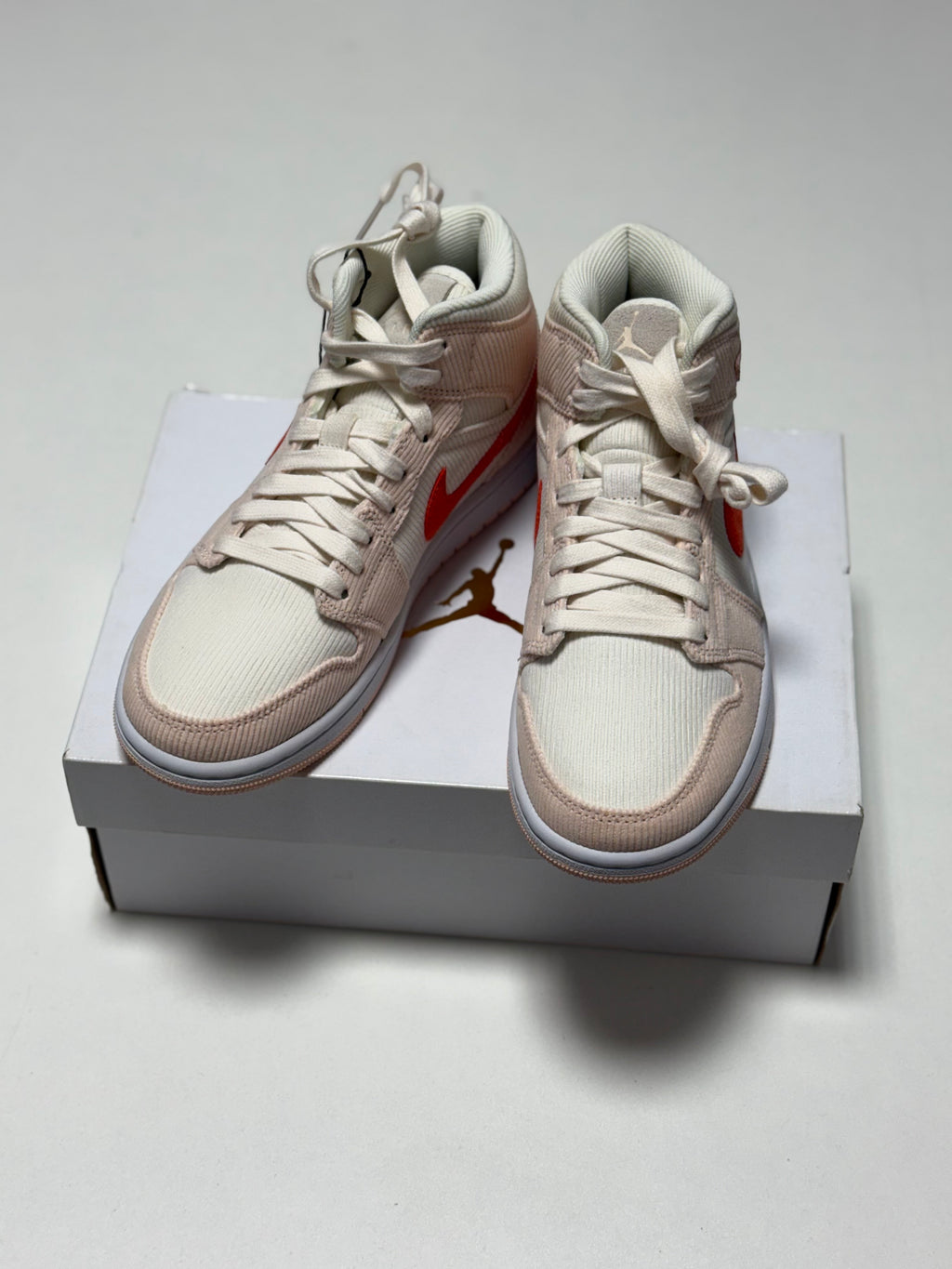 Air Jordan 1 Mid SE 'Corduroy'