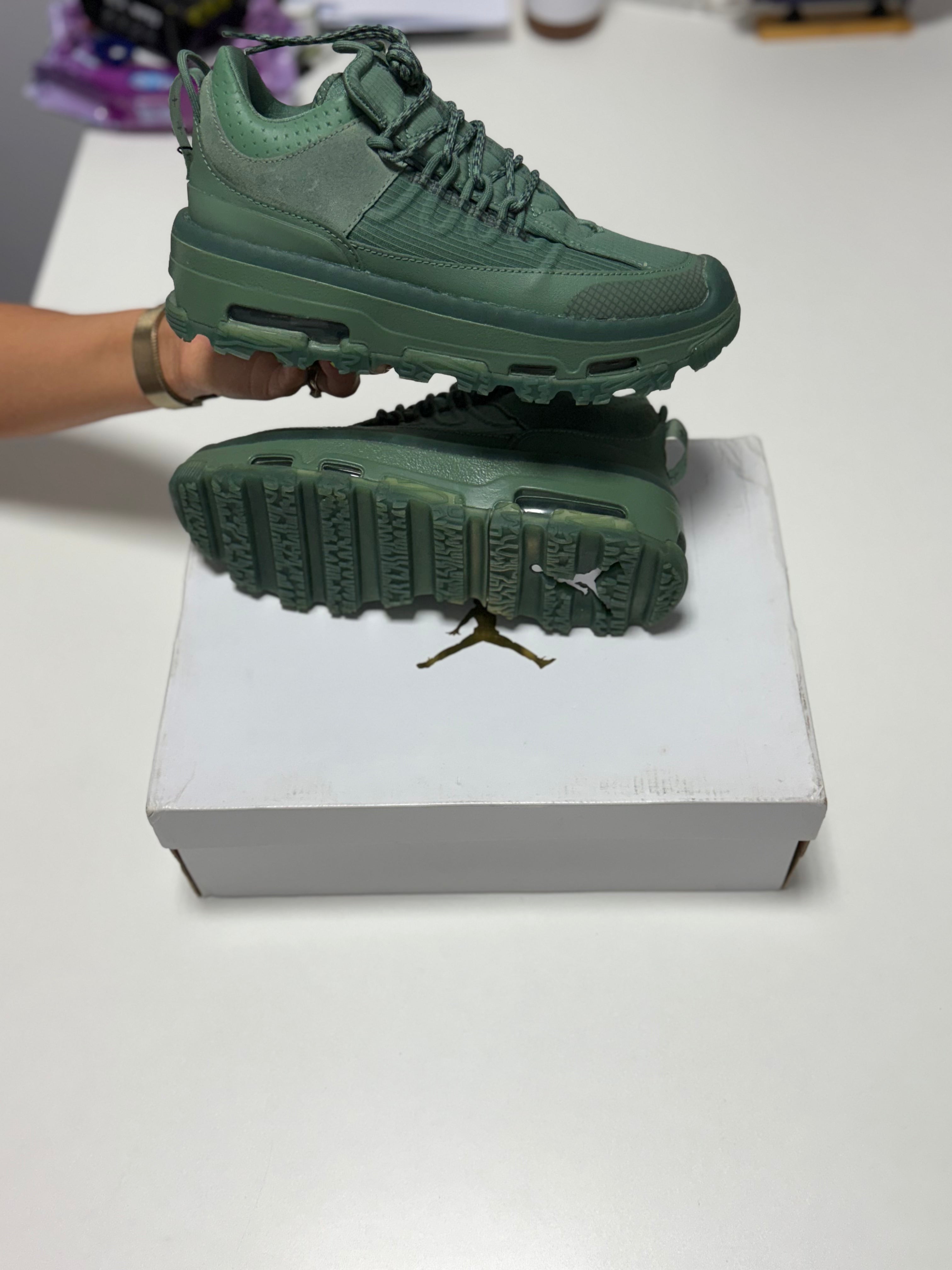 Air Jordan Mae 'Dutch Green'