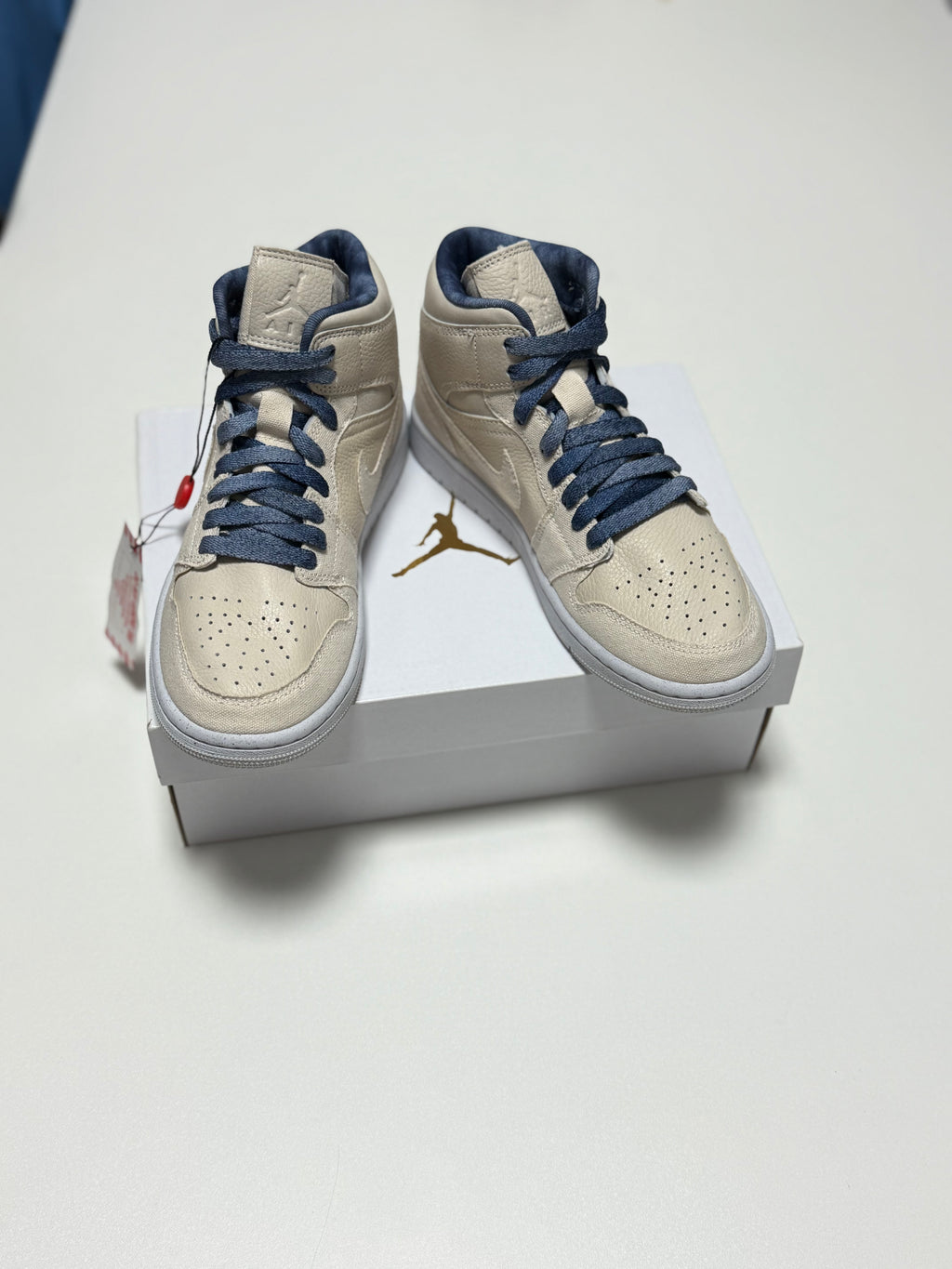 Air Jordan 1 Mid SE 'Sanddrift'