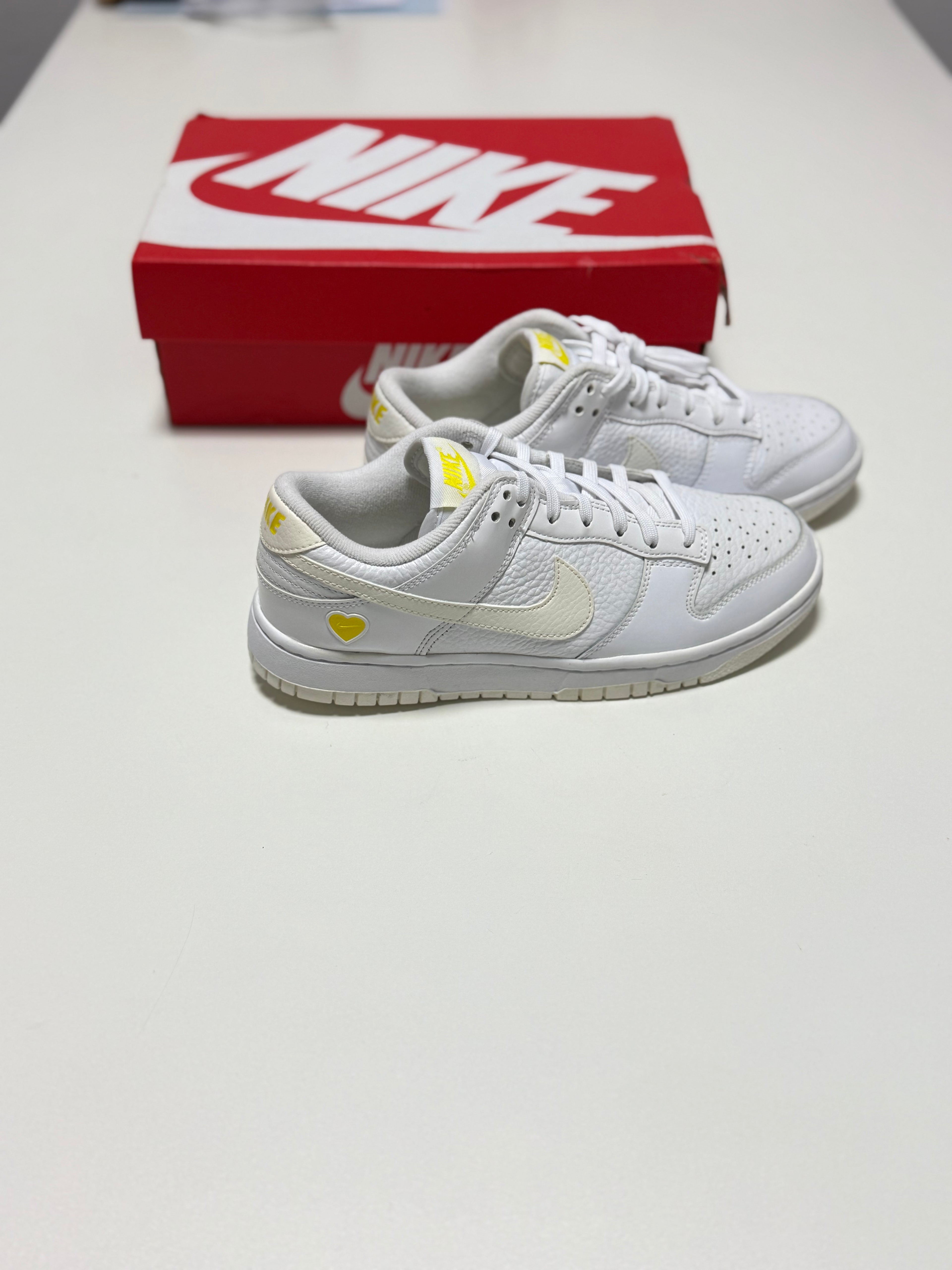 Nike Dunk Low 'Valentine's Day - Yellow Heart'
