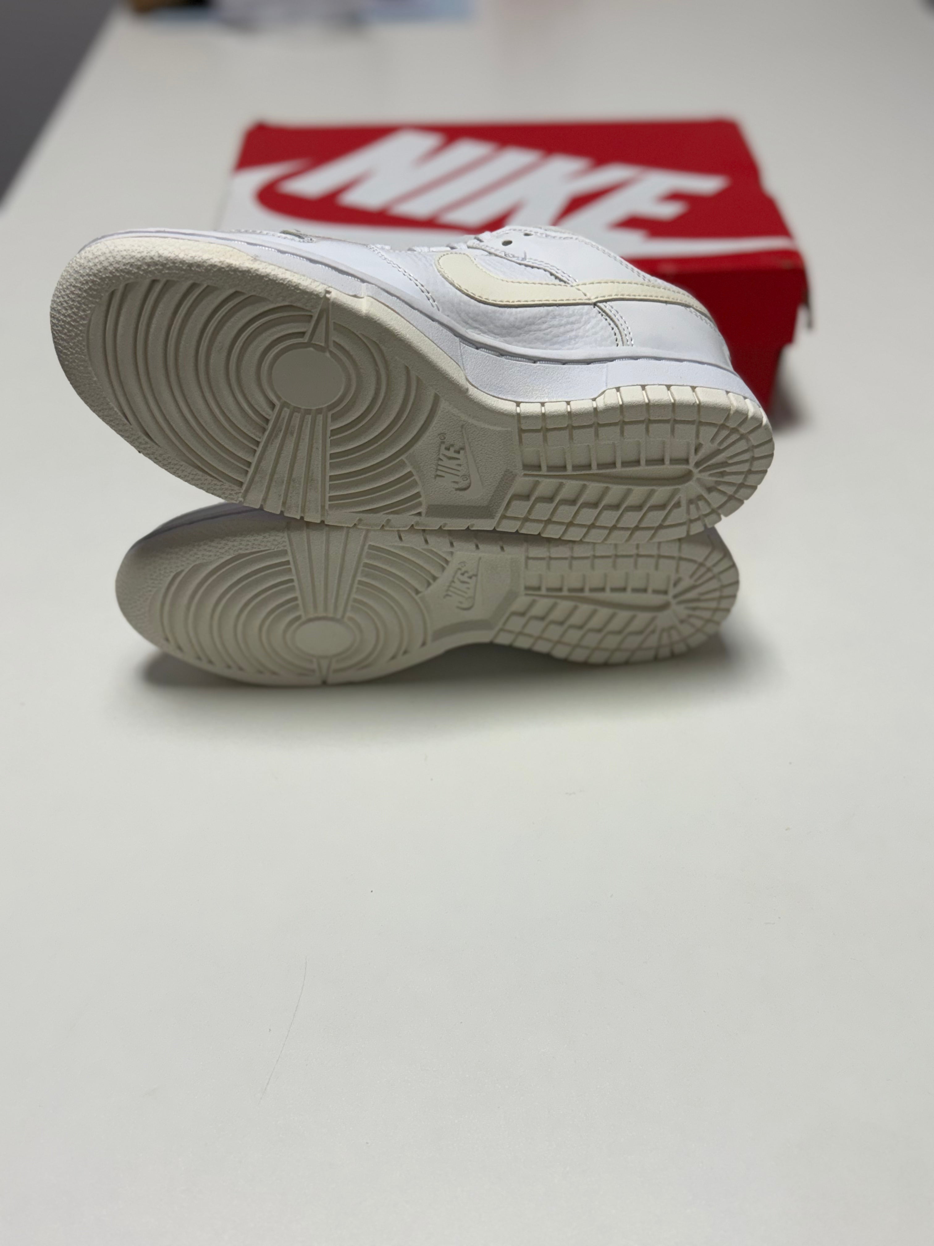 Nike Dunk Low 'Valentine's Day - Yellow Heart'