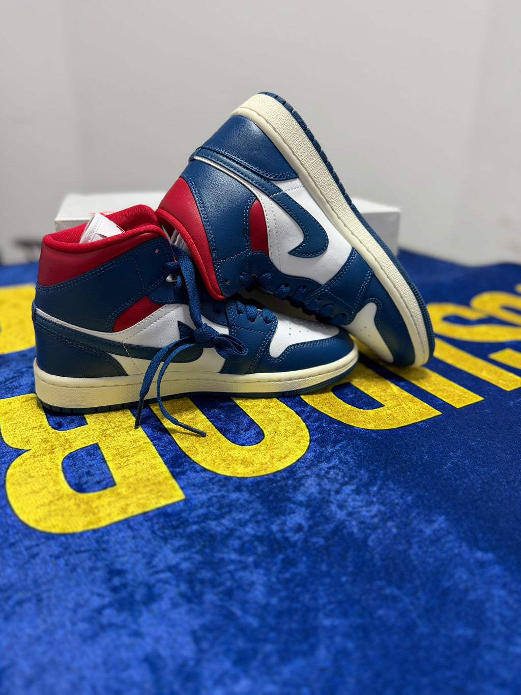 Air Jordan 1 Mid French Blue – Sneakers Originali Jordan, Stil Urban și Confort Premium