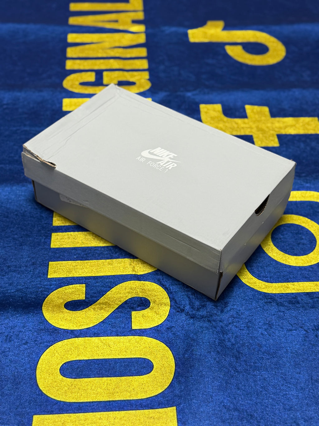 Nike Air Force 1 ’07 White Brilliant Orange – Adidași Originali, Stil Fresh și Confort Premium