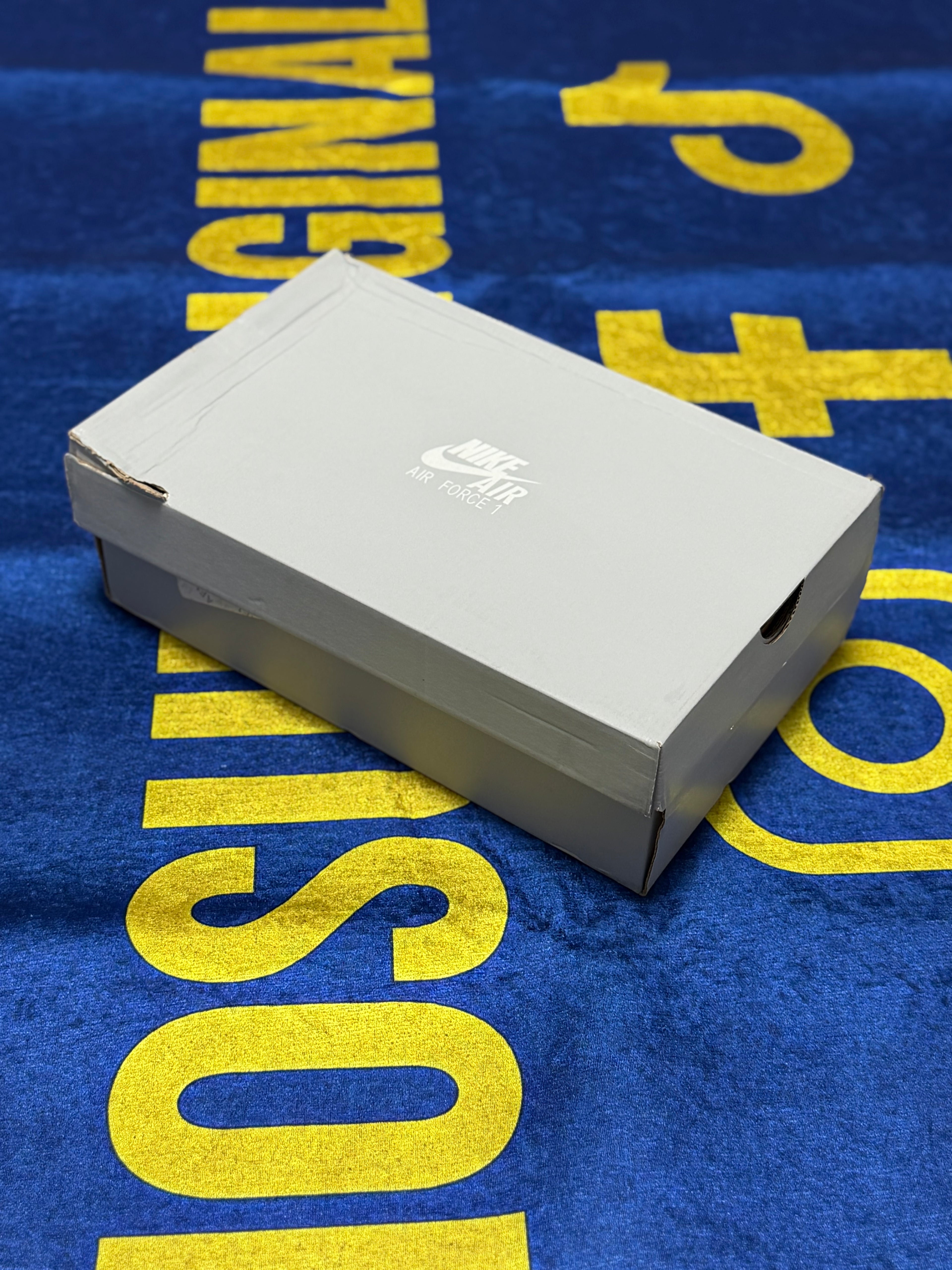 Nike Air Force 1 ’07 White Brilliant Orange – Adidași Originali, Stil Fresh și Confort Premium