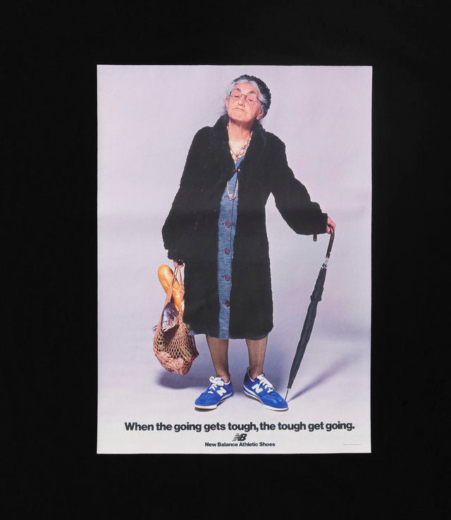 Tricou New Balance Essentials Grandma Negru - Stil Lifestyle și Confort